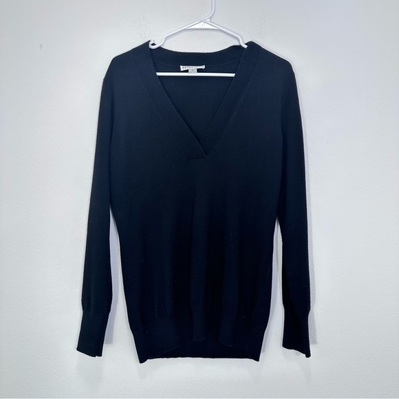 Pendleton Classic Longline V Neck 100% Merino Wool Black Sweater Women's Medium - Picture 1 of 5